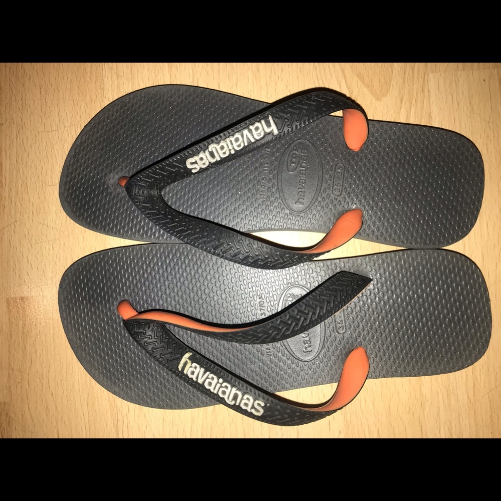 Youth flip flops